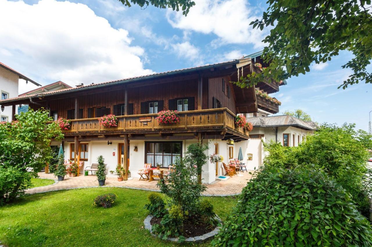 Cafe Chiemgau Und Gaestehaus Ruhpolding Exterior foto