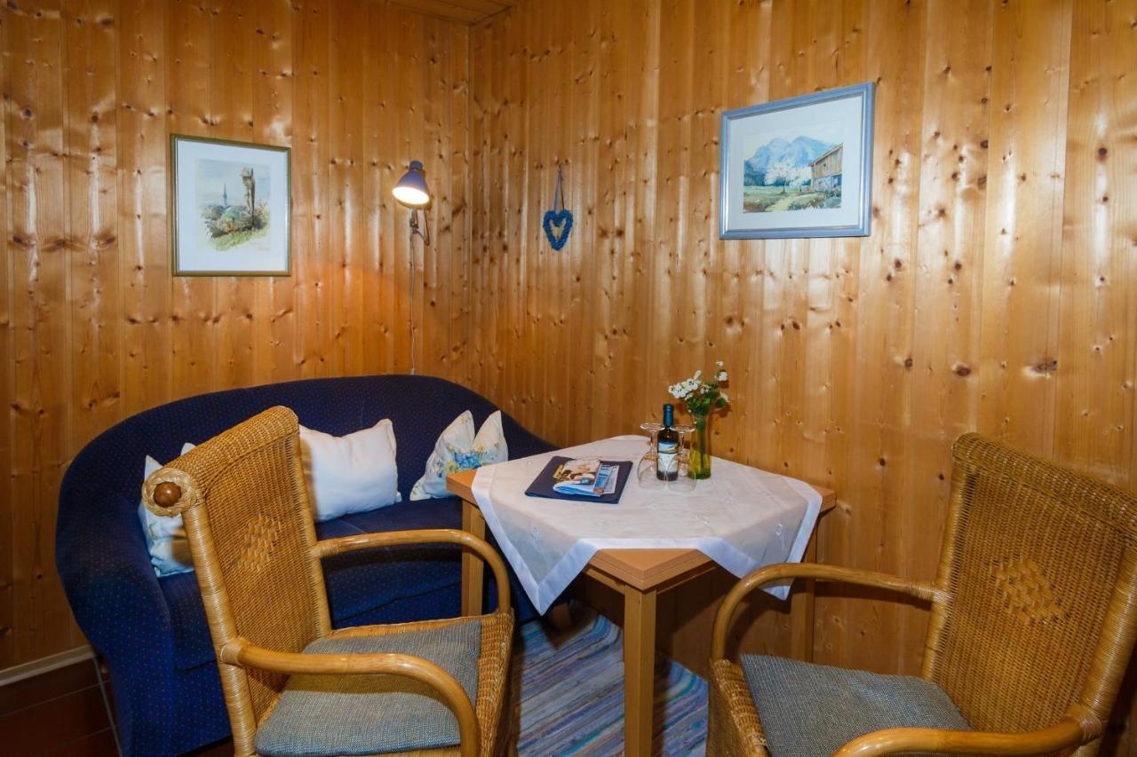 Cafe Chiemgau Und Gaestehaus Ruhpolding Exterior foto